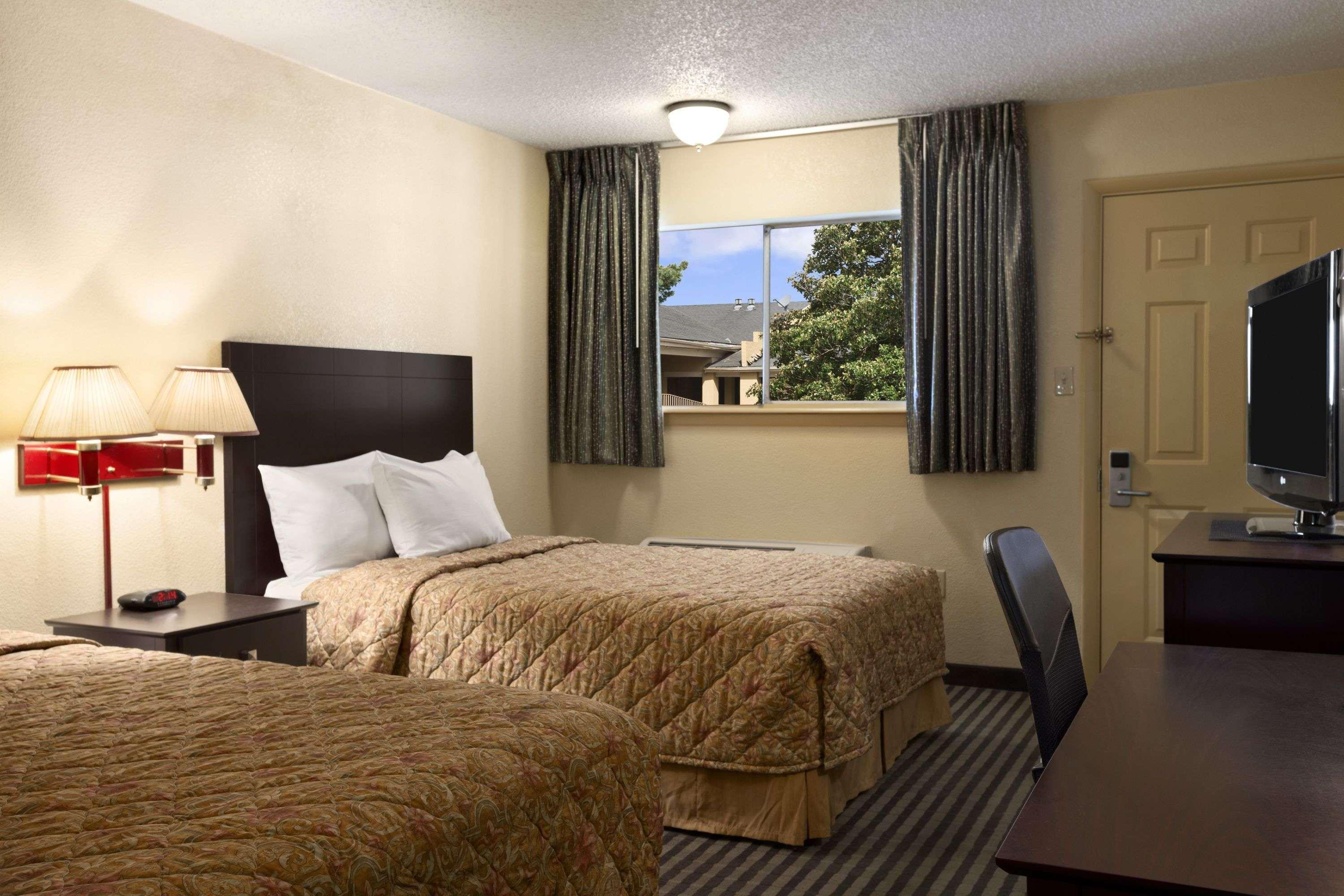 Days Inn By Wyndham Lawton Exterior foto